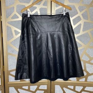 BCBGMAXAZRIA MIDI SKIRT BACK ZIP